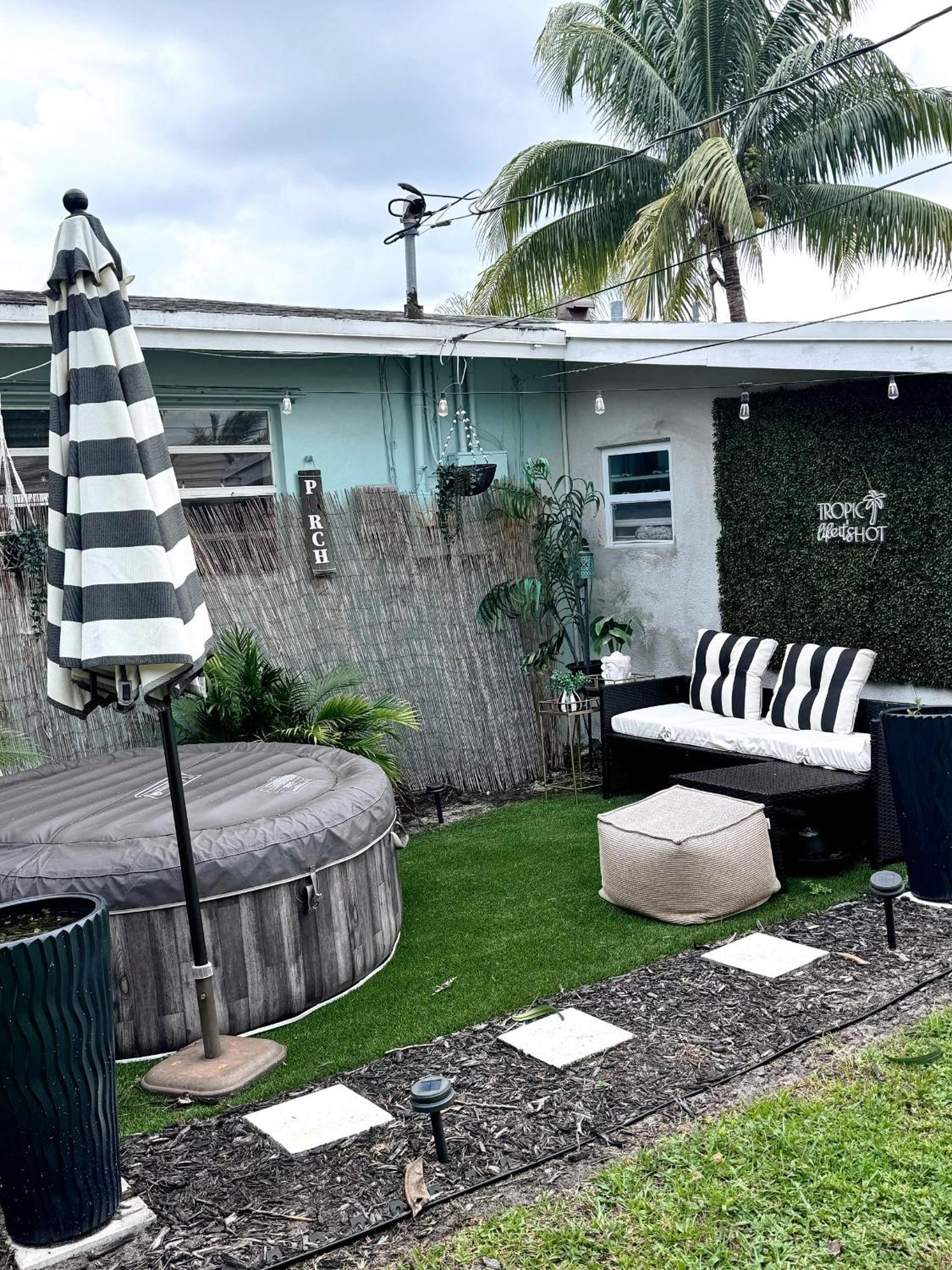 Cozy Rv Trailer Βίλα Φορτ Λόντερντεϊλ Εξωτερικό φωτογραφία